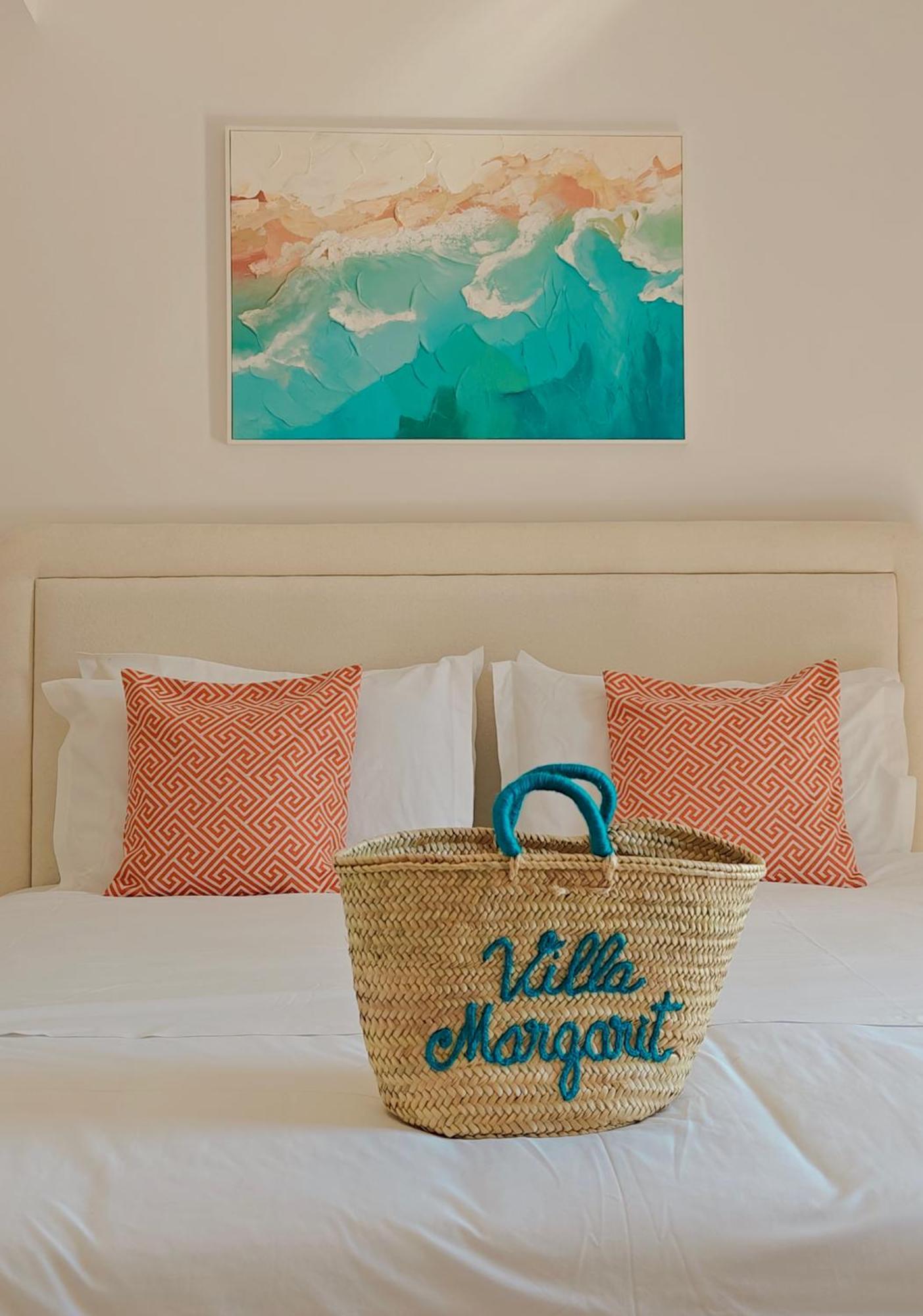 Villa Margarit Boutique Hotel Sarande Bagian luar foto